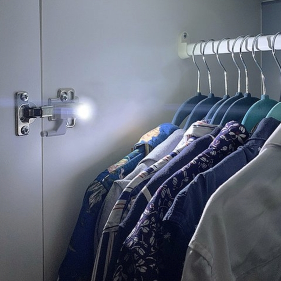 NEW Cabinet LED Hinge Lights, Set of 4,Automatic Lighting For Cabinets - Picture 4 of 4